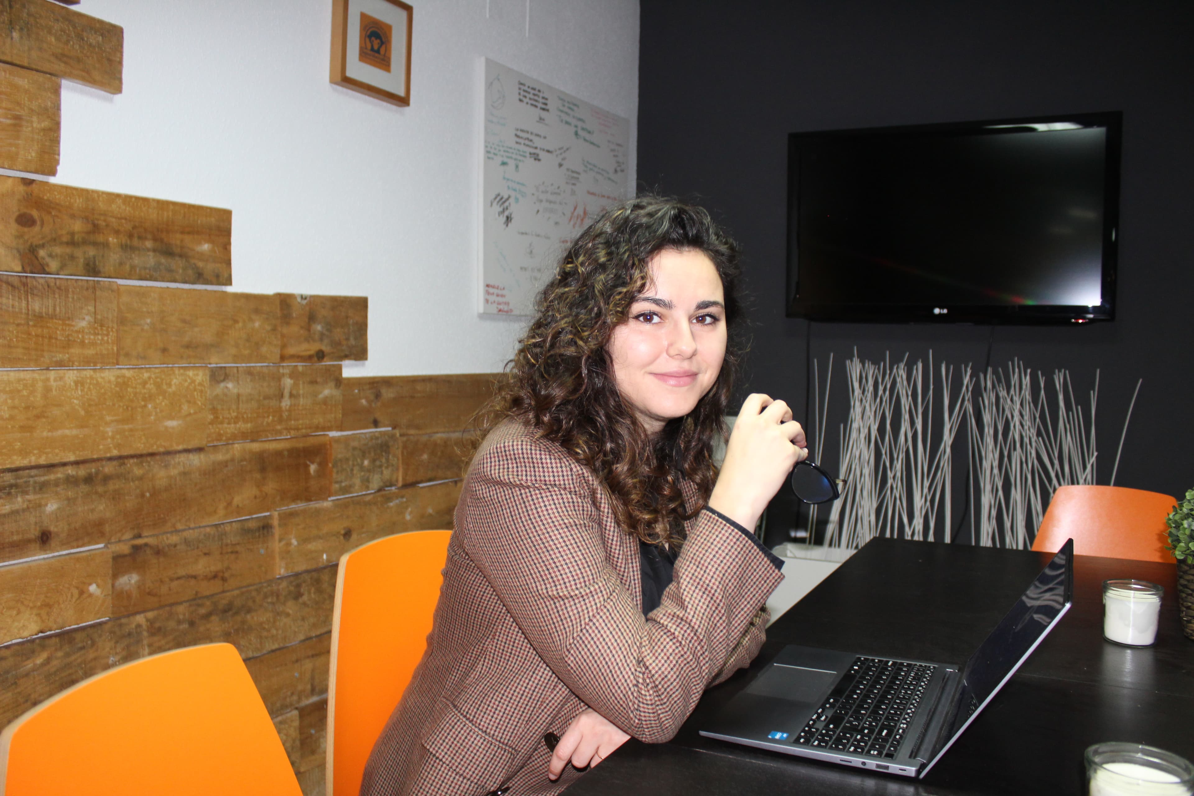 Coche Bettle amarillo